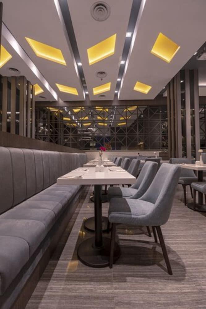 Grand Picasso Hotel Джакарта Екстер'єр фото